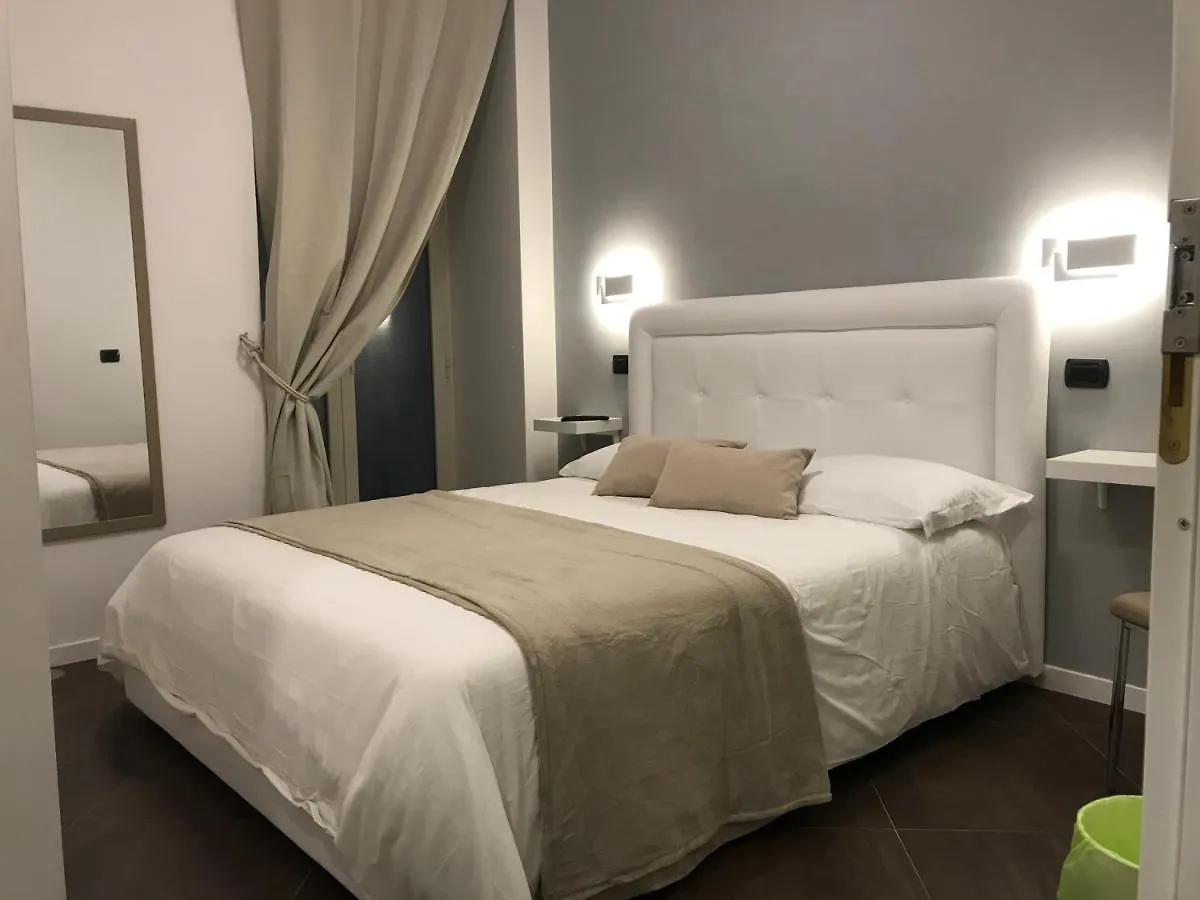 Base Napoli Plebiscito Bed & Breakfast  Naples