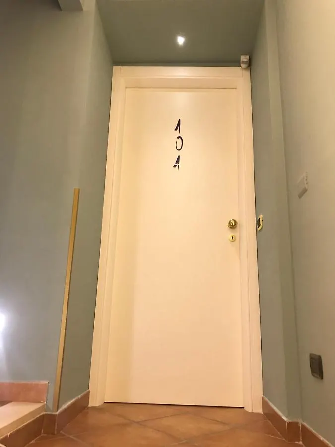 Base Napoli Plebiscito Bed & Breakfast