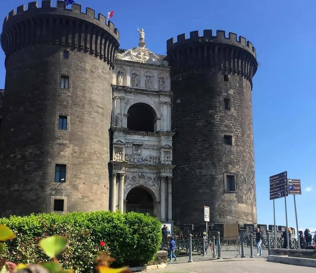 Base Napoli Plebiscito Bed & Breakfast 0*, Naples