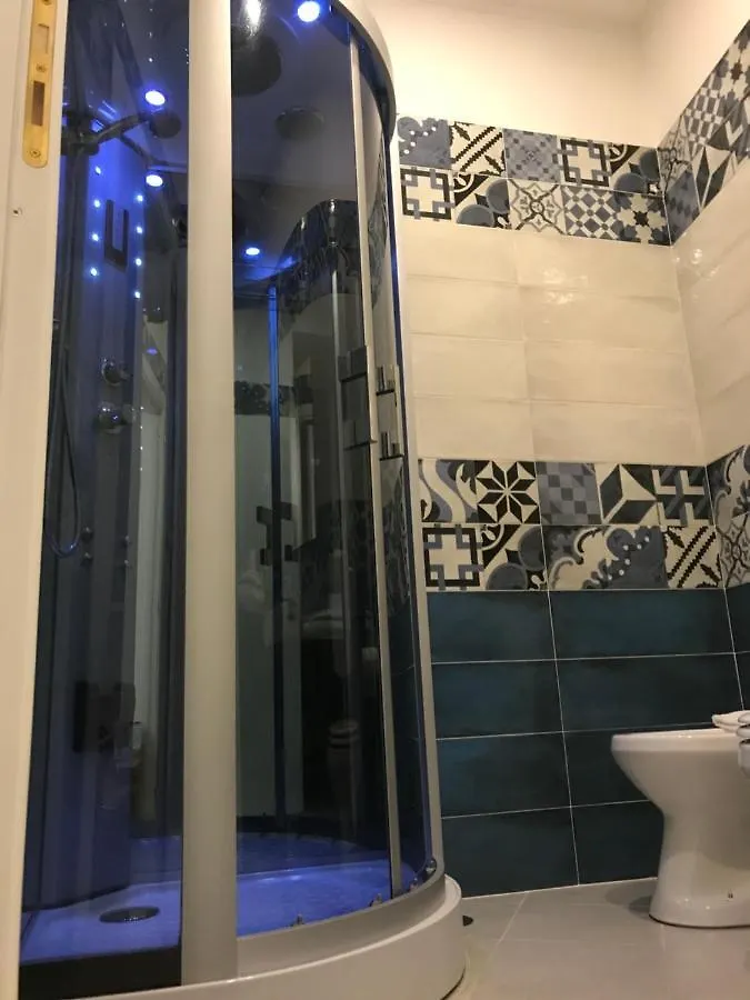 Base Napoli Plebiscito Bed & Breakfast