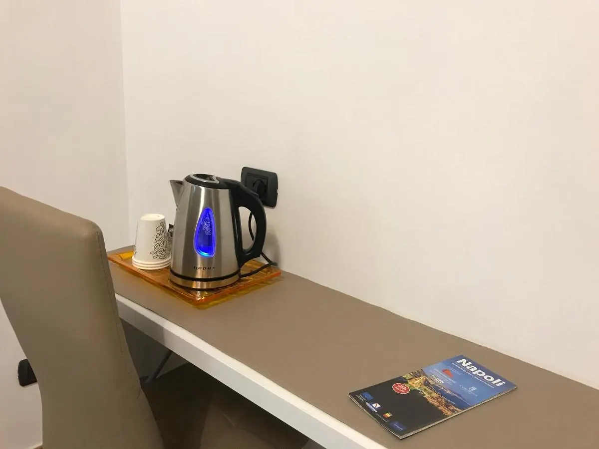 Base Napoli Plebiscito Bed & Breakfast Italy